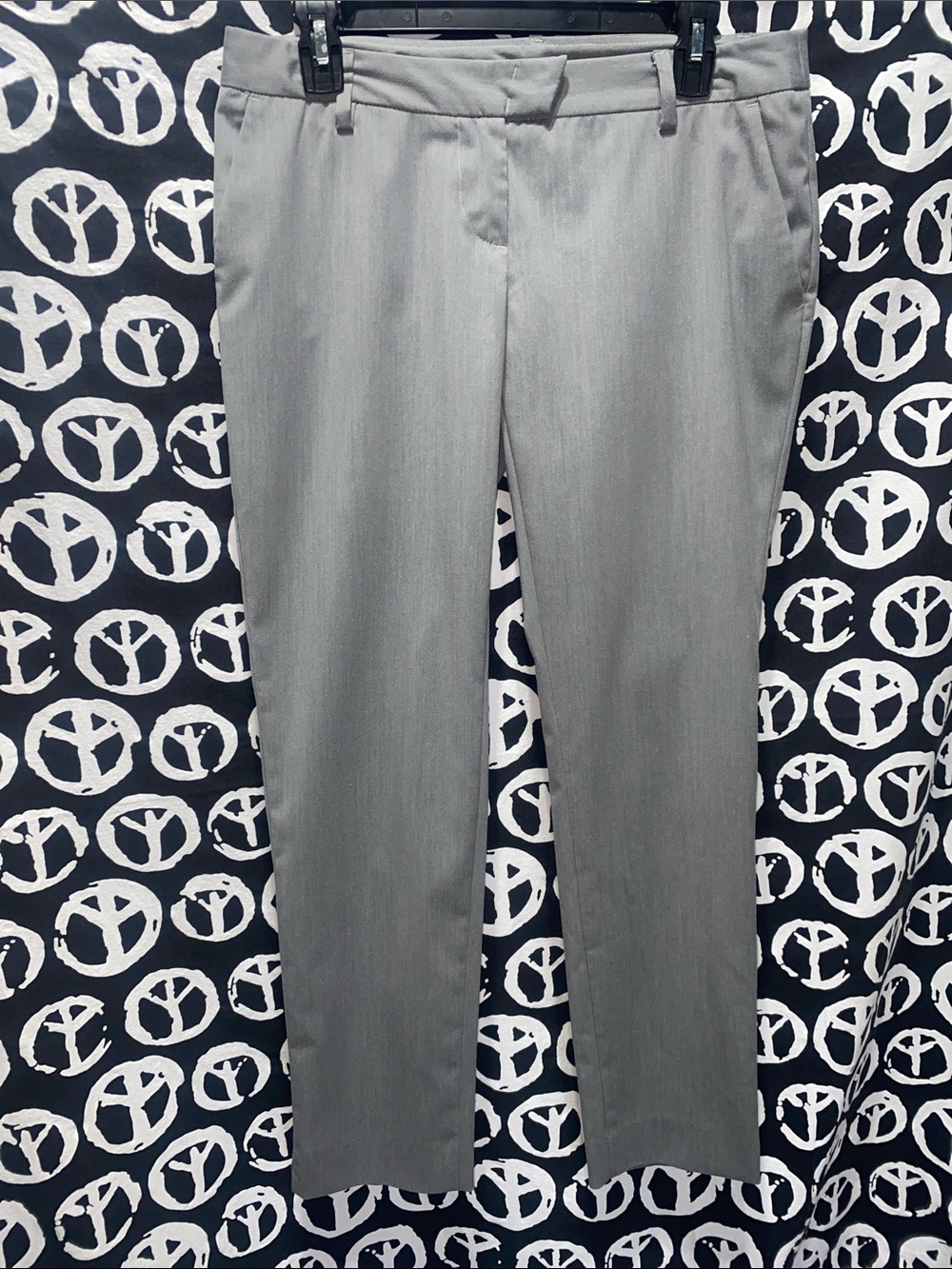 SISLEY GREY DRESS PANTS SZ 42/33W